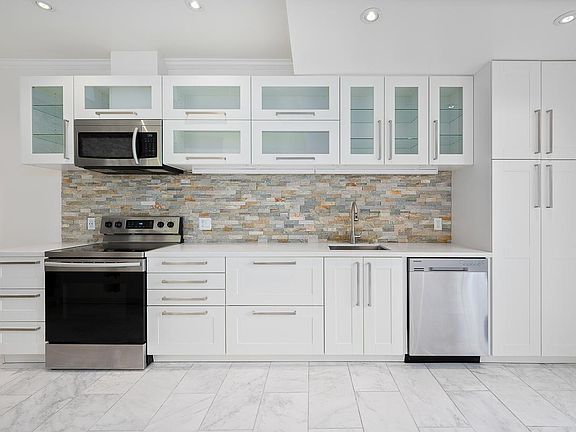 Kitchen appliances