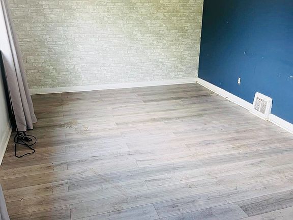 4th image of 64 Eastvale Pl