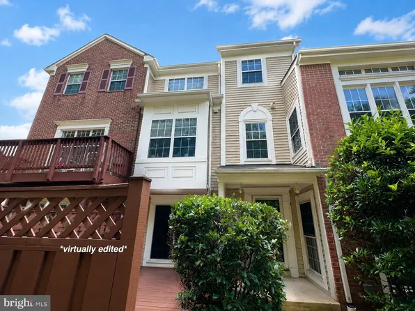 4323 Runabout Ln #171, Fairfax, VA 22030