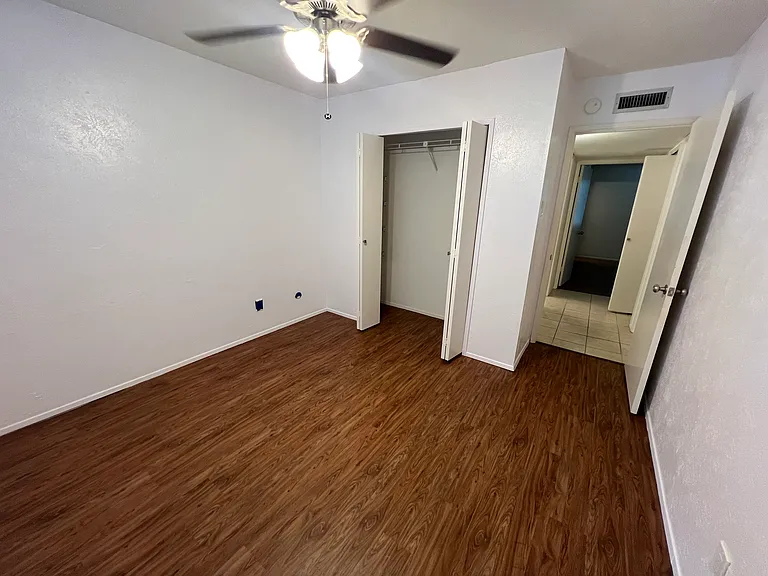 5233 Aztec Dr — Photo 11