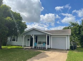 416 Limestone Dr, Euless, TX 76039