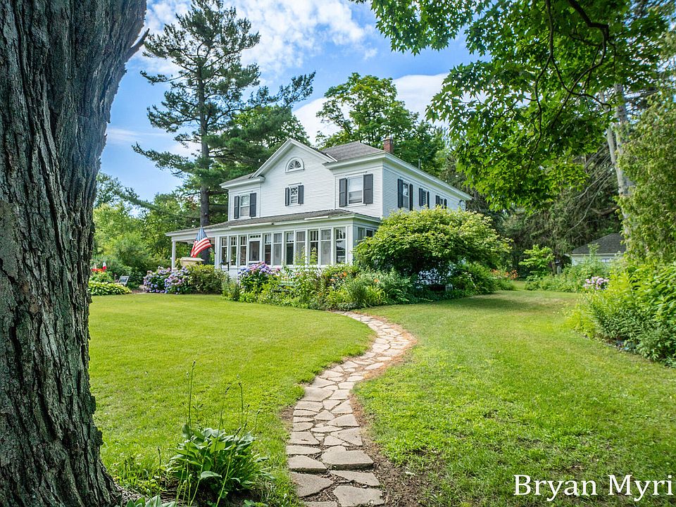1107 S Shore Dr, Holland, MI 49423 Zillow