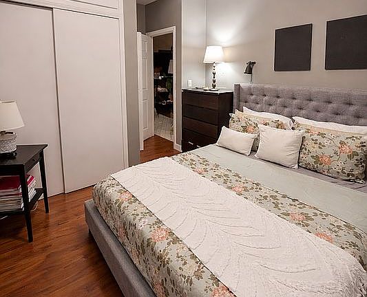 4th image of 804 Onderdonk Ave