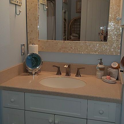 3rd image of 6498 Hamlet Dr Unit B