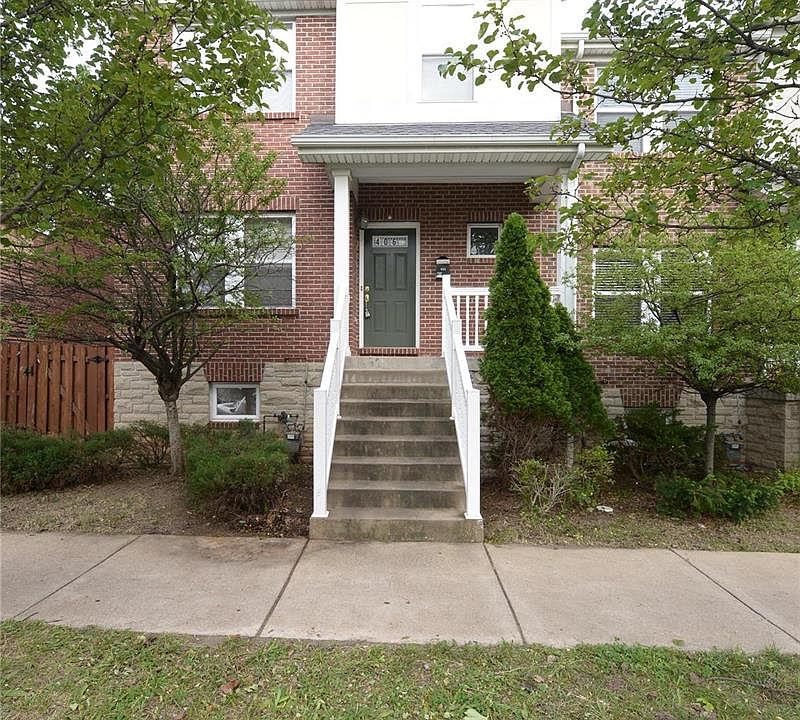 1st image of 406 N Sarah St