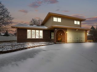 8250 Tanbark Dr, Tinley Park, IL