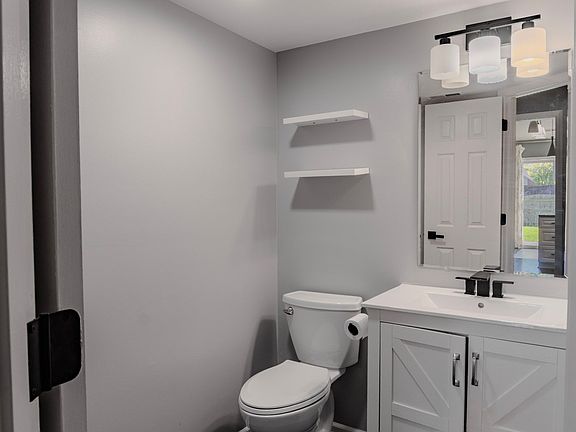 5th image of 7001 Tiger Lily Pl