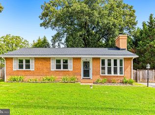 1616 Colony Rd, Pasadena, MD 21122