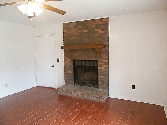 2nd image of 107 Richberry Dr