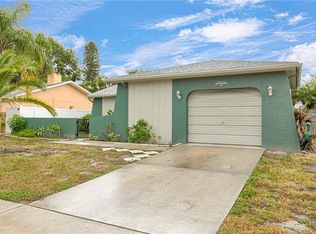 2037 Citrus Hill Ln, Palm Harbor, FL 34683