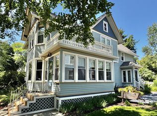 520 W Wisconsin AVENUE, Oconomowoc, WI 53066