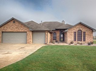 1721 Aspen Way, Guthrie, OK 73044