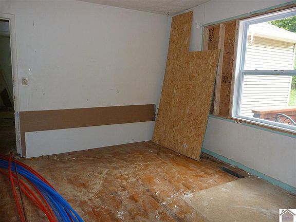 5th image of 109 Nunn Blvd