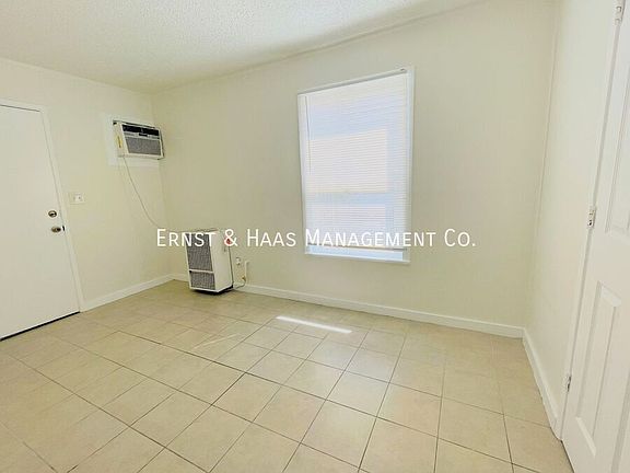 5th image of 2133 W Columbia St APT C