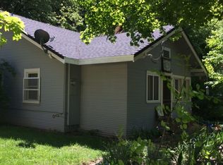 118 S 2nd St, Dunsmuir, CA 96025