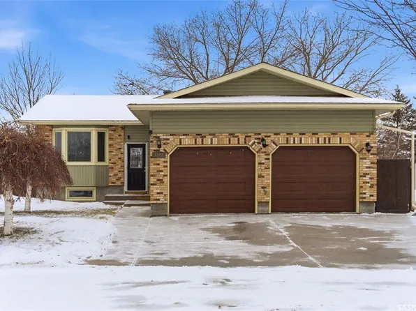 7322 Cribbs BAY, Regina, SK S4X 4H3