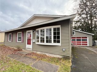 1113 Cedarbrook Dr, Rome, NY 13440