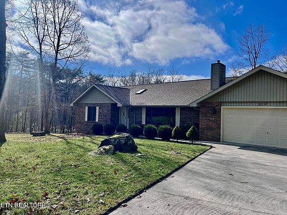5th image of 214 Snead Dr