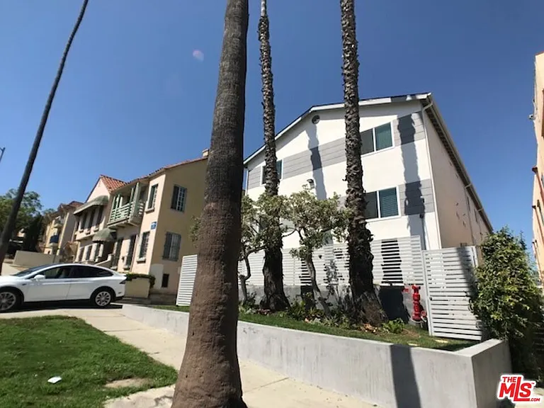 601 N Normandie Ave #8 — Photo 16
