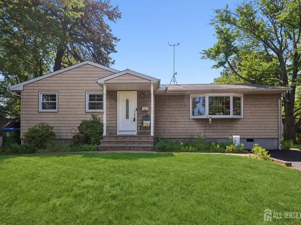 30 Rieder Rd, Edison, NJ 08817