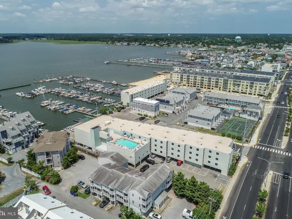 100 Collins Ave Unit 301, Dewey Beach, DE 19971