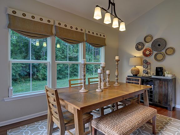 Morning room (breakfast nook)