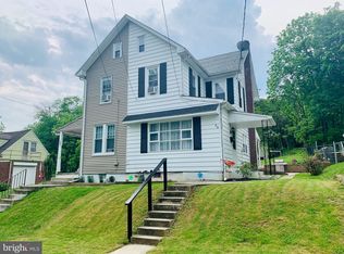 52 W Fairview St, Mohnton, PA