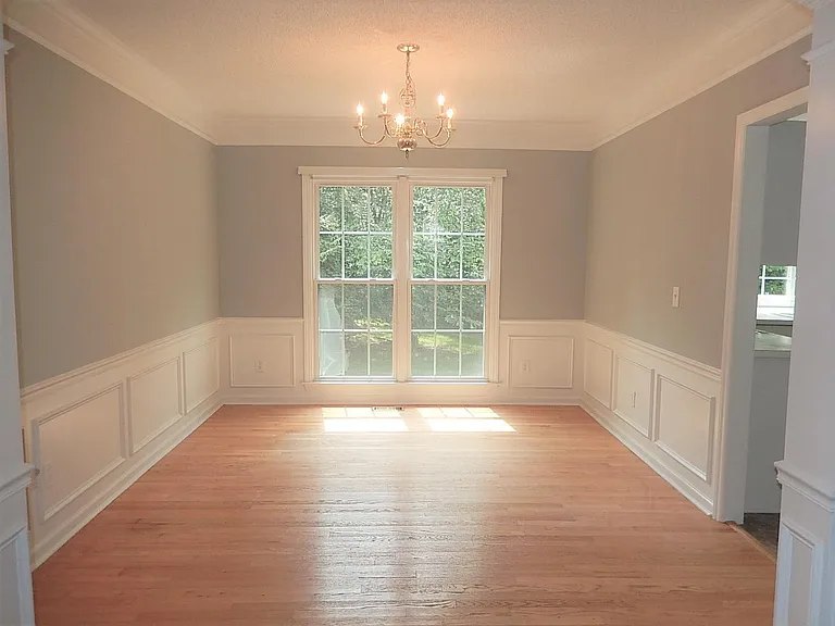 9801 Goodrum Ct — Photo 3