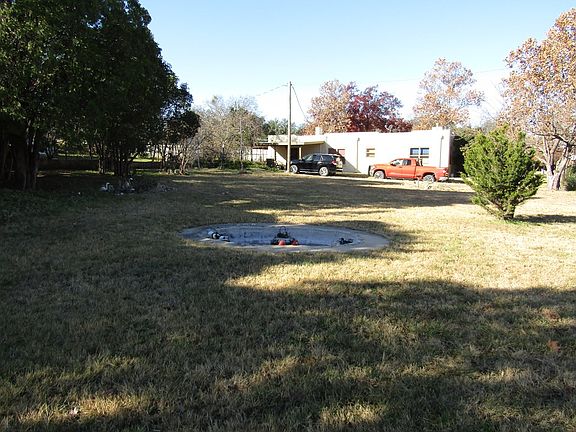 2nd image of 512 E 2nd St