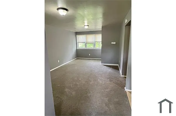 Building Photo - 5036 Astor Pl SE #101