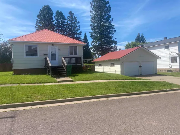 501 Poplar St, Hurley, WI 54534