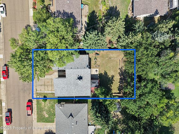 5th image of 968 2nd Ave E