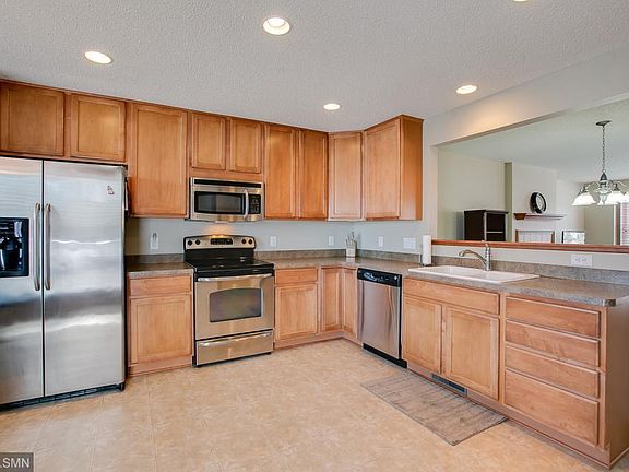 5th image of 15198 Farnham Ave N