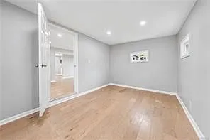64 Curwood Ct — Photo 13