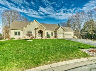 859 Bel Arbor Dr, Victor, NY 14564