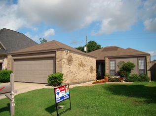 6820 Lexington Dr, Beaumont, TX 77706