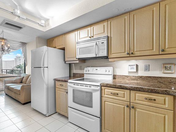 4th image of 3555 S Ocean Boulevard #414