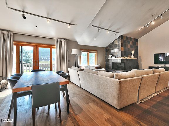 4th image of 1462 Deer Valley Dr