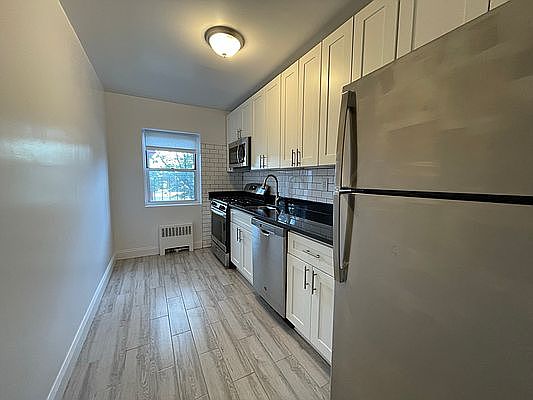 3rd image of 42-36 201st St #C3