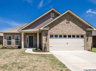 12621 Holstein Ln SW, Huntsville, AL 35803