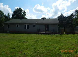 210 Pete Dr, Lexington, TN 38351
