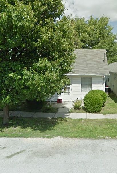 1st image of 105 S Mill St
