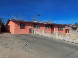 3219 Bluebird St, Las Vegas, NV 89121
