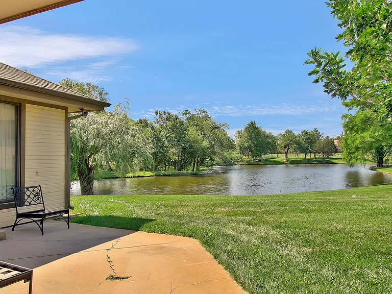 12725 E Birchwood Dr — Photo 4