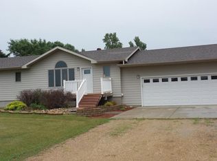 123 Maple Dr, Brookings, SD 57006