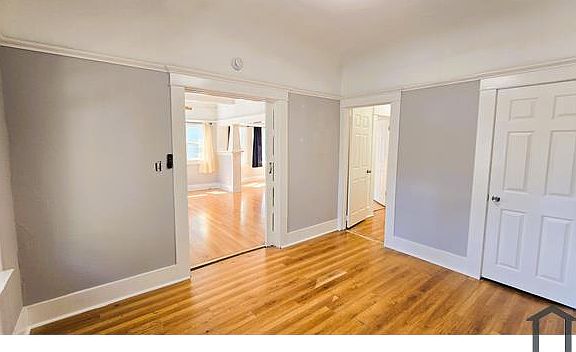 4th image of 3917 Halldale Ave