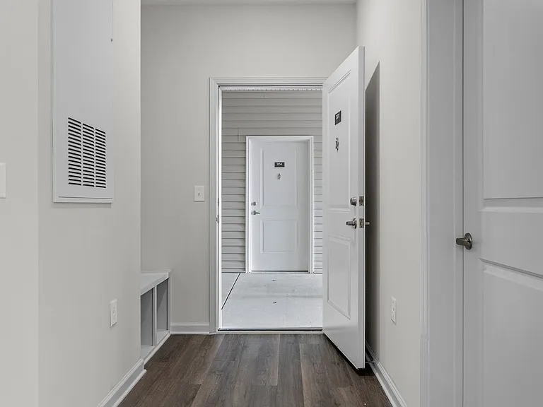 170 Grove Cir #103 — Photo 2