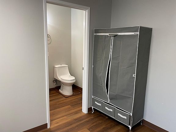 4th image of 2739 Magnolia Ave #3