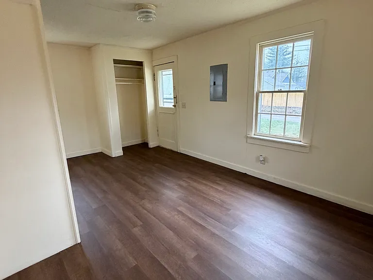 1309 W Catalpa St — Photo 7