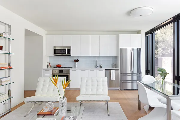 Rented by Corcoran | media 27